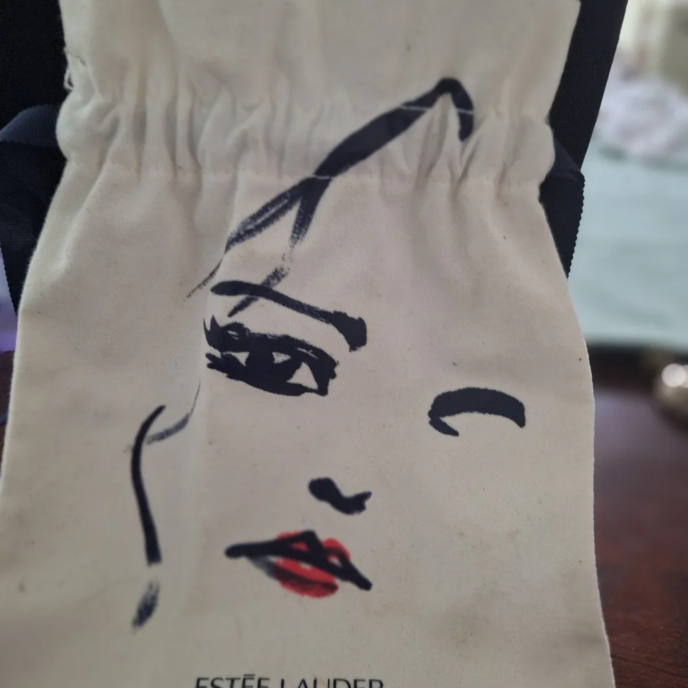 Estee Lauder White and Black Women's Bag